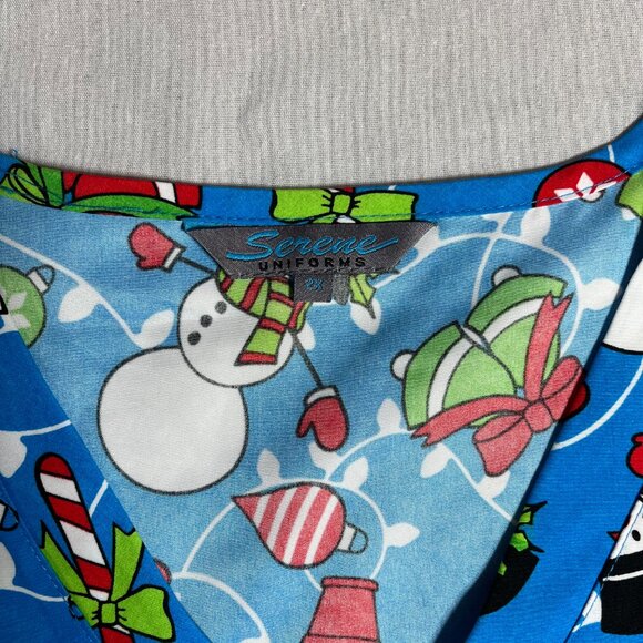 Serene Uniforms Women's Scrubs Top Snowman Christmas Tree Winter V-Neck Size 2X - Picture 3 of 9
